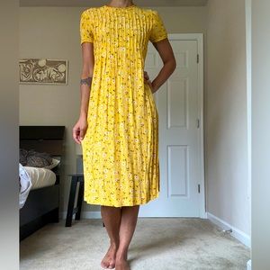 Sweet 90’s Vintage Daisy Dress